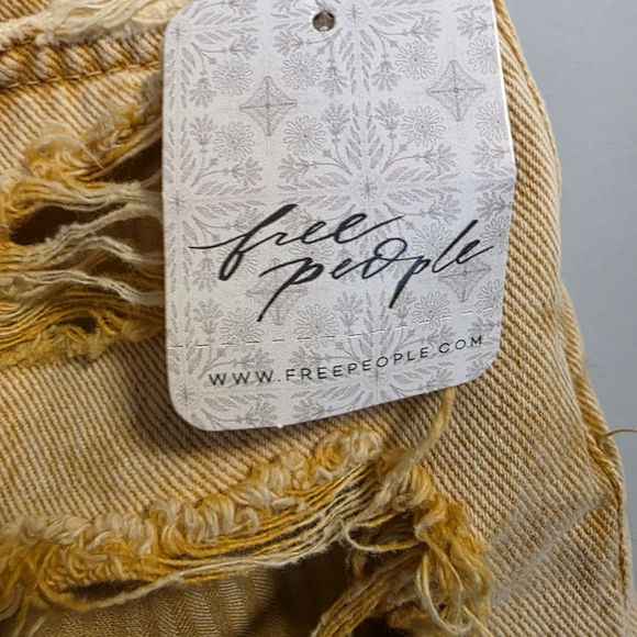 We The Free Maggie Yellow Shorts - Picture 3 of 6